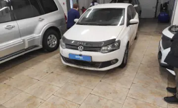 Volkswagen Polo 2015 года за 5 200 000 тг. в Актобе фото 2