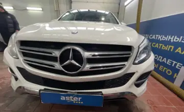 Mercedes-Benz GLE 2017 года за 16 600 000 тг. в Астана фото 2
