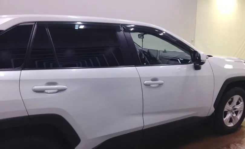 Toyota RAV4 2020 года за 14 500 000 тг. в Павлодар фото 4