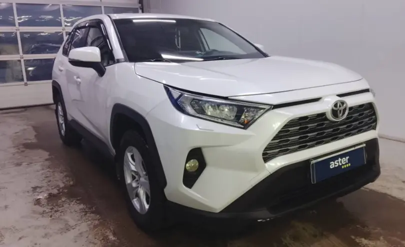 Toyota RAV4 2020 года за 14 500 000 тг. в Павлодар фото 3