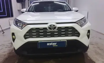 Toyota RAV4 2020 года за 14 500 000 тг. в Павлодар фото 2