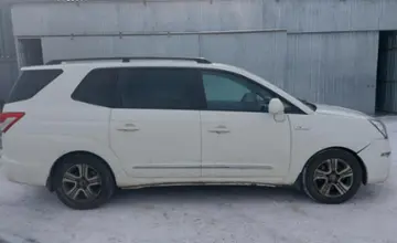 SsangYong Stavic 2014 года за 8 000 000 тг. в Атырау фото 4