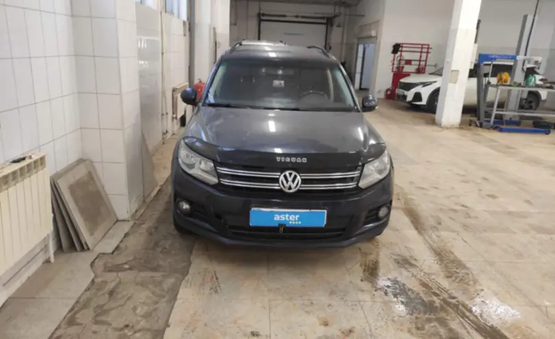 Volkswagen Tiguan 2015 года за 7 000 000 тг. в Актобе фото 2