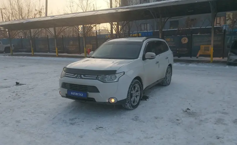 Mitsubishi Outlander 2012 года за 7 500 000 тг. в Алматы