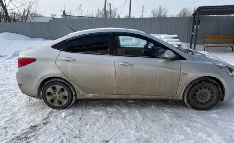 Hyundai Accent 2014 года за 4 100 000 тг. в Уральск фото 4