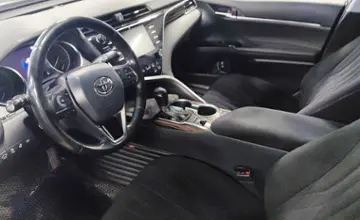 Toyota Camry 2020 года за 14 500 000 тг. в Астана фото 5