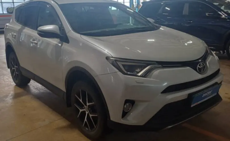 Toyota RAV4 2018 года за 12 500 000 тг. в Караганда фото 3