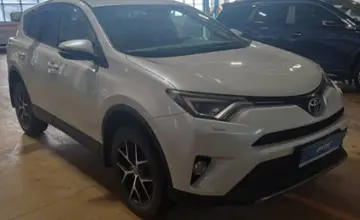 Toyota RAV4 2018 года за 12 500 000 тг. в Караганда фото 3