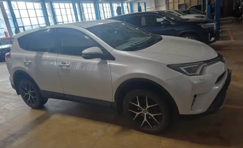 Toyota RAV4 2018 года за 12 500 000 тг. в Караганда фото 4