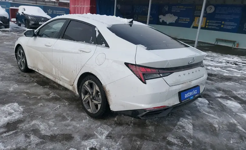 Hyundai Avante 2021 года за 10 000 000 тг. в Шымкент фото 4