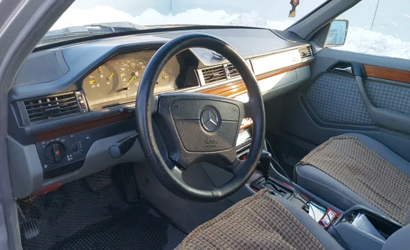 Mercedes-Benz E-Класс 1994 года за 1 800 000 тг. в Шымкент фото 5