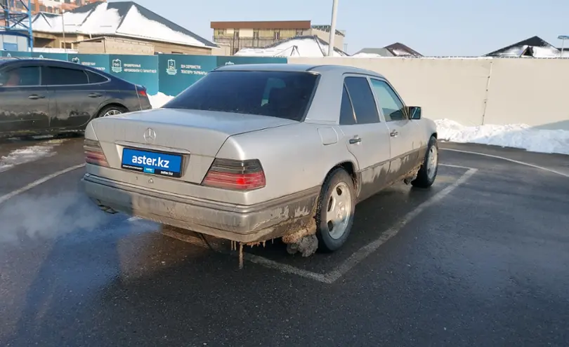 Mercedes-Benz E-Класс 1994 года за 1 800 000 тг. в Шымкент фото 3