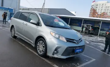 Toyota Sienna 2019 года за 19 000 000 тг. в Шымкент фото 2