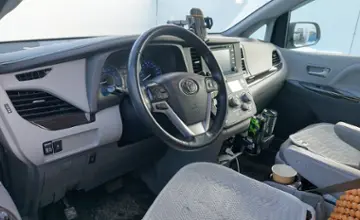 Toyota Sienna 2019 года за 19 000 000 тг. в Шымкент фото 5