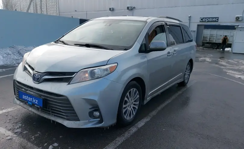 Toyota Sienna 2019 года за 19 000 000 тг. в Шымкент