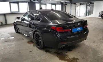 BMW 5 серии 2023 года за 30 000 000 тг. в Астана фото 4
