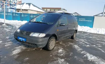Volkswagen Sharan 1996 года за 2 000 000 тг. в Шымкент фото 1