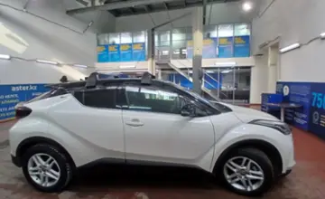 Toyota C-HR 2020 года за 11 000 000 тг. в Астана фото 4