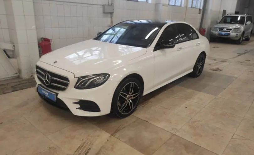 Mercedes-Benz E-Класс 2018 года за 19 000 000 тг. в Актобе