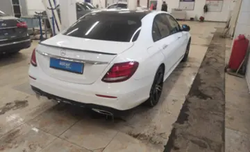 Mercedes-Benz E-Класс 2018 года за 19 000 000 тг. в Актобе