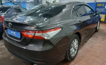 Toyota Camry 2018 года за 10 700 000 тг. в Астана