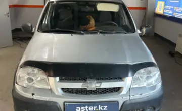 Chevrolet Niva 2012 года за 2 500 000 тг. в Уральск фото 2