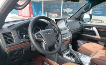 Toyota Land Cruiser 2018 года за 38 000 000 тг. в Шымкент фото 5