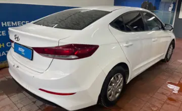 Hyundai Elantra 2018 года за 6 800 000 тг. в Астана