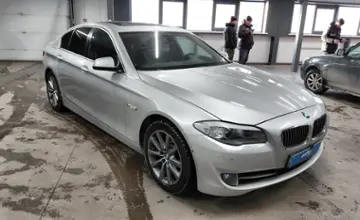 BMW 5 серии 2011 года за 9 900 000 тг. в Астана фото 2