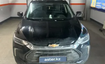 Chevrolet Tracker 2022 года за 8 500 000 тг. в Уральск фото 2