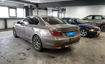 BMW 5 серии 2005 года за 5 500 000 тг. в Астана фото 4