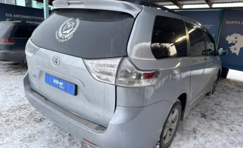 Toyota Sienna 2010 года за 11 000 000 тг. в Талдыкорган фото 5