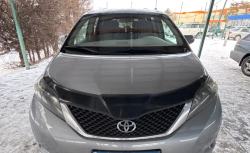 Toyota Sienna 2010 года за 11 000 000 тг. в Талдыкорган фото 2