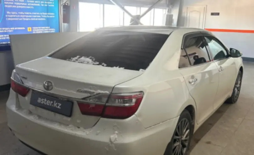 Toyota Camry 2016 года за 10 000 000 тг. в Уральск фото 5