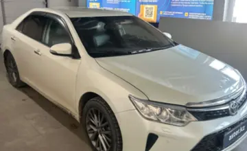 Toyota Camry 2016 года за 10 000 000 тг. в Уральск фото 3