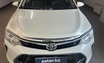 Toyota Camry 2016 года за 10 000 000 тг. в Уральск фото 2