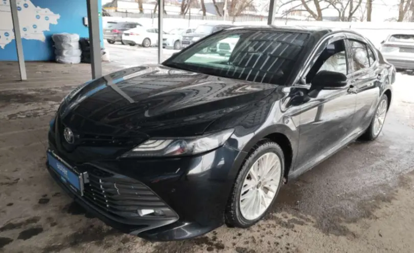 Toyota Camry 2019 года за 13 000 000 тг. в Алматы