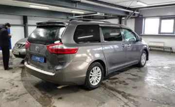 Toyota Sienna 2017 года за 15 000 000 тг. в Астана фото 3