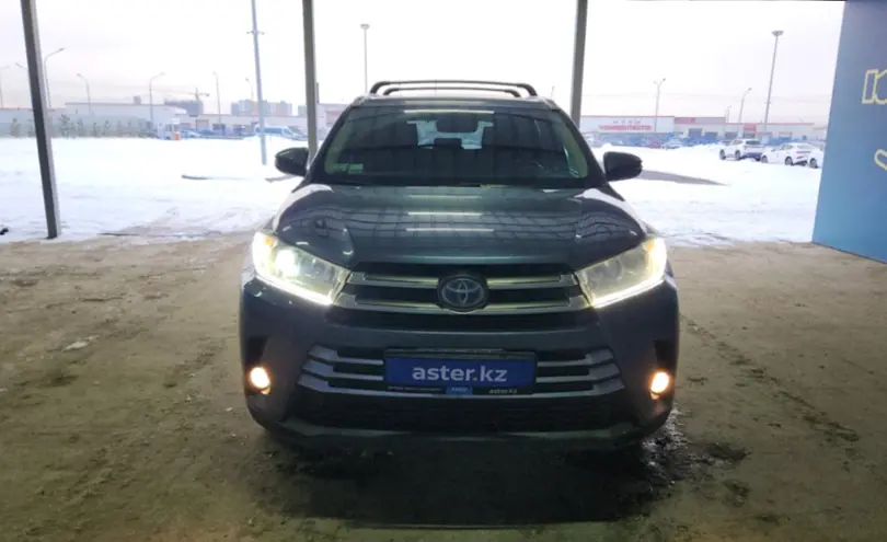 Toyota Highlander 2018 года за 18 000 000 тг. в Алматы фото 2