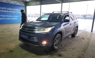 Toyota Highlander 2018 года за 18 000 000 тг. в Алматы фото 1