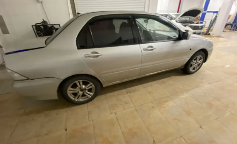 Mitsubishi Lancer 2003 года за 1 800 000 тг. в Актобе фото 4