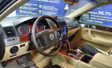 Volkswagen Touareg 2006 года за 5 700 000 тг. в Астана фото 5