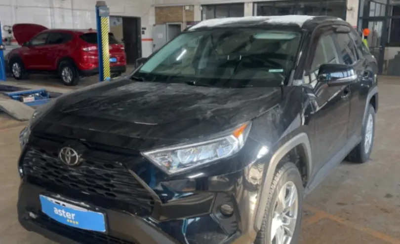 Toyota RAV4 2020 года за 15 000 000 тг. в Караганда