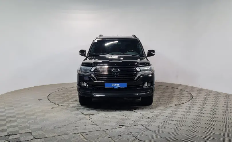 Toyota Land Cruiser 2018 года за 25 990 000 тг. в Алматы фото 2