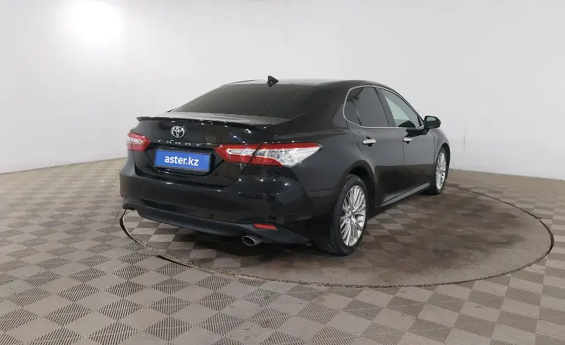 Toyota Camry 2020 года за 9 190 000 тг. в Шымкент фото 5