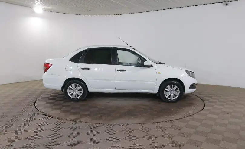 LADA (ВАЗ) Granta 2019 года за 1 770 000 тг. в Шымкент фото 4