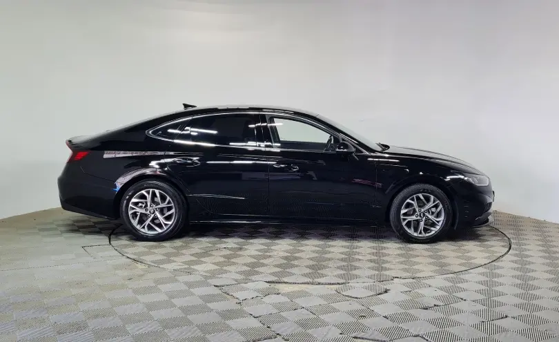 Hyundai Sonata 2023 года за 9 990 000 тг. в Алматы фото 4