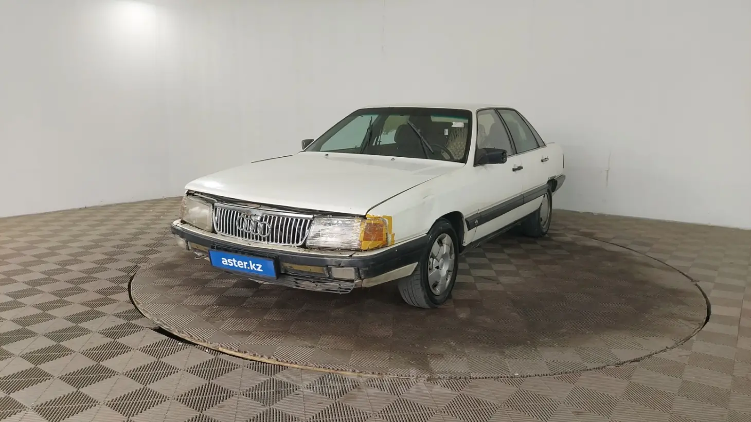 Audi 100, 1987