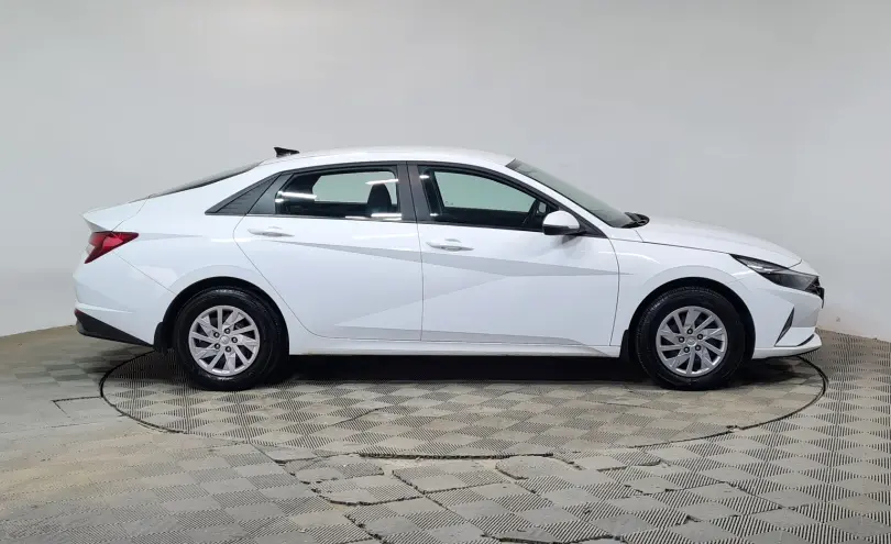 Hyundai Elantra 2023 года за 7 530 000 тг. в Алматы фото 4