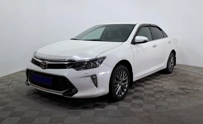 Toyota Camry 2018 года за 12 350 000 тг. в Астана
